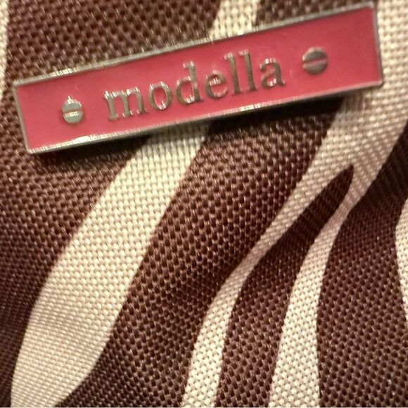 Modella Brown and Pink Cosmetic Bag with Zebra Print - Picture 5 of 6